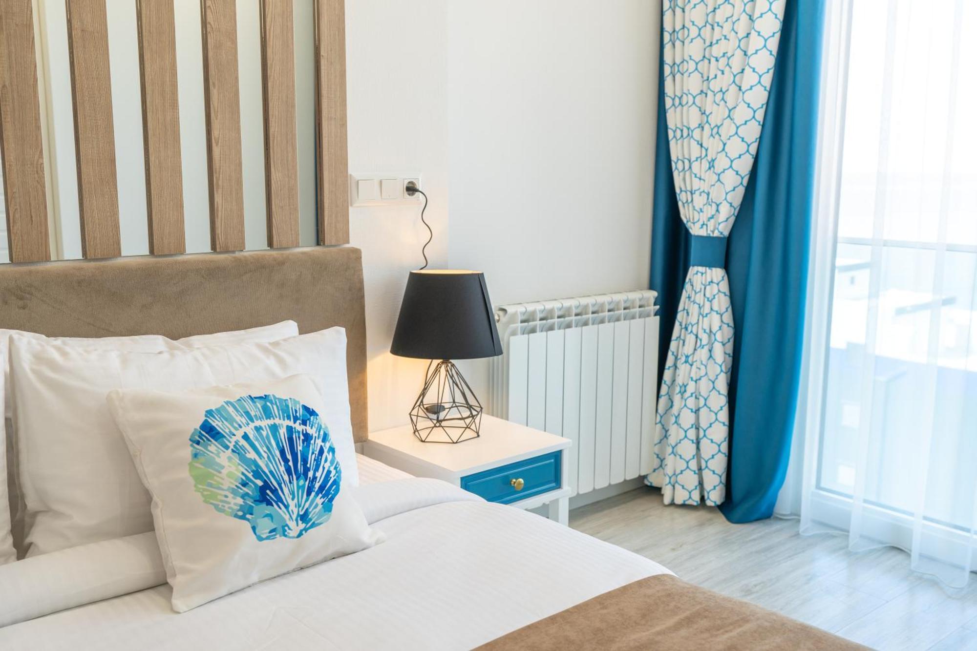 Seagull Beachfront Boutique Hotel Batumi Pokoj fotografie